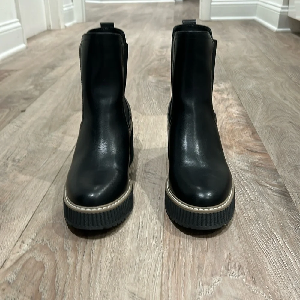 Brand new dolce vita heeled chelsea boots - Picture 2 of 5